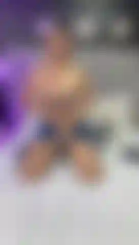 Você quer experimentar minha buceta grande.