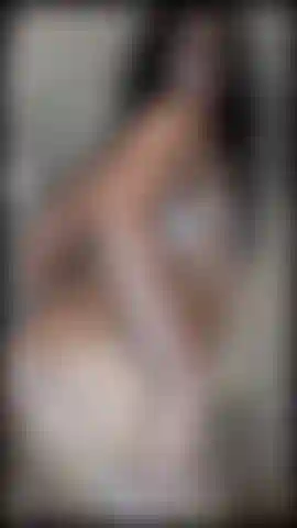 Brianna travessa_pussy hot_fingers inside.