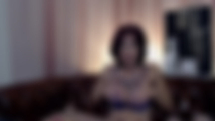 Peitos novos! Venha comemorar!