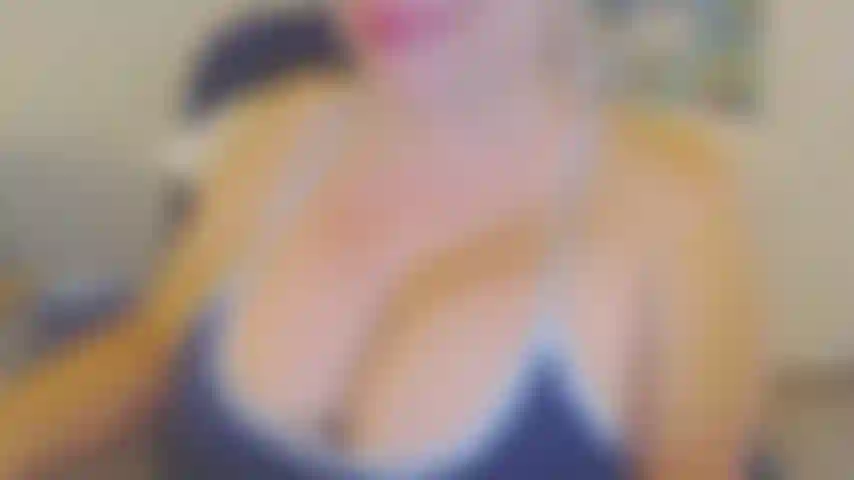 Bbw lubrificando peitos e bundas enormes.