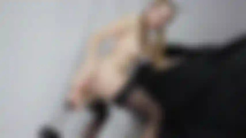 V387 foda trabalho de bunda de máquina e estilo cachorrinho.