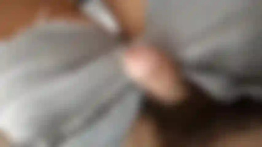 Me masturbando pov, atirando uma boa carga grossa em meus grandes púbis.