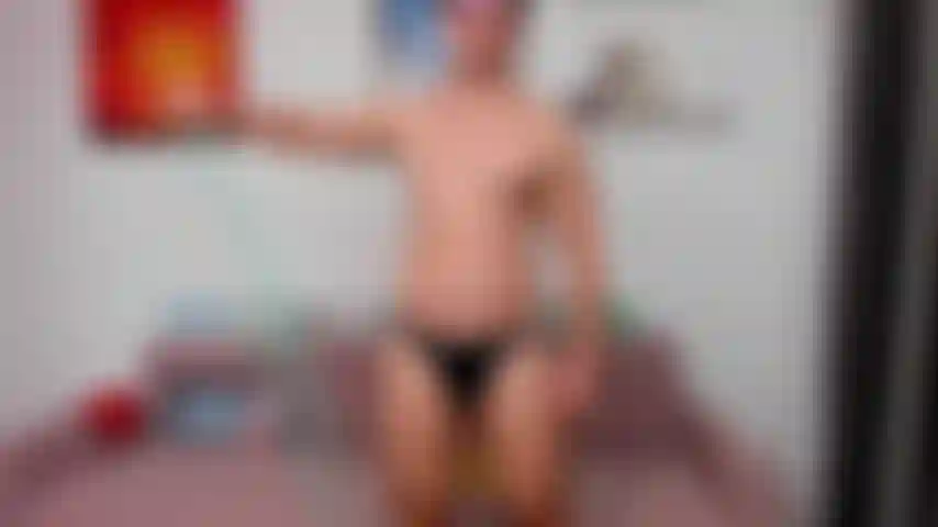 Fazendo um pouco de treino e depois flexionando alguns músculos.