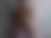 Me masturbando e exibindo meu pau grande de diferentes ângulos.