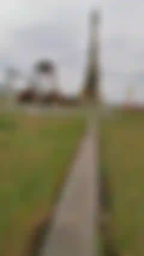 Algumas flexões na ferrovia.