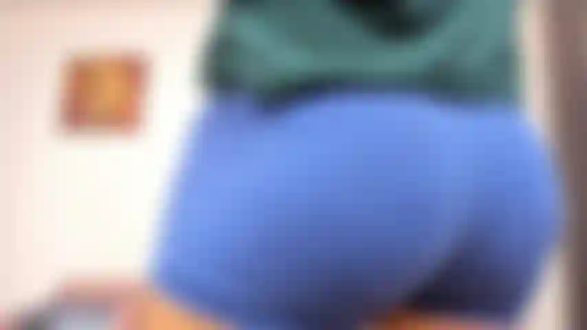 Deixando você adorar minha bunda pelo tempo que quiser.