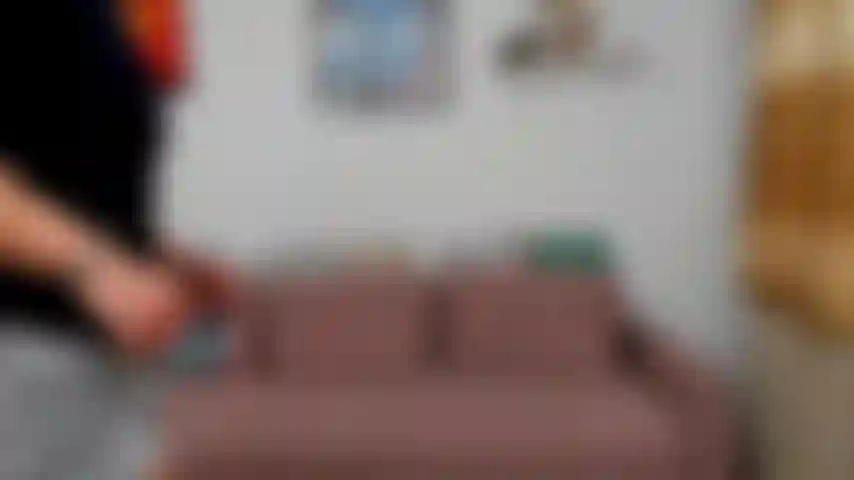 Me masturbando e tiro uma carga em todos os meus pelos pubianos.