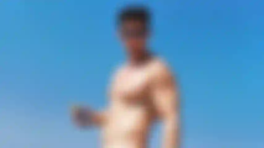 Preciso de ajuda com o óleo bronzeador. Alguém?