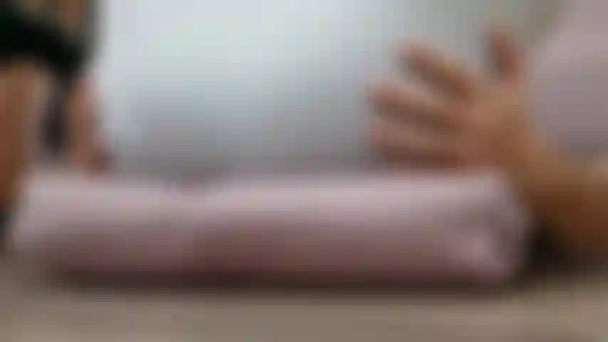 Forçando meu viado a adorar minha bunda.