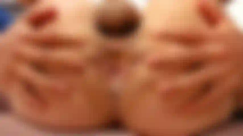 Uma hora abrindo minha bunda, close-up de pau e saboreando meu próprio esperma. :).