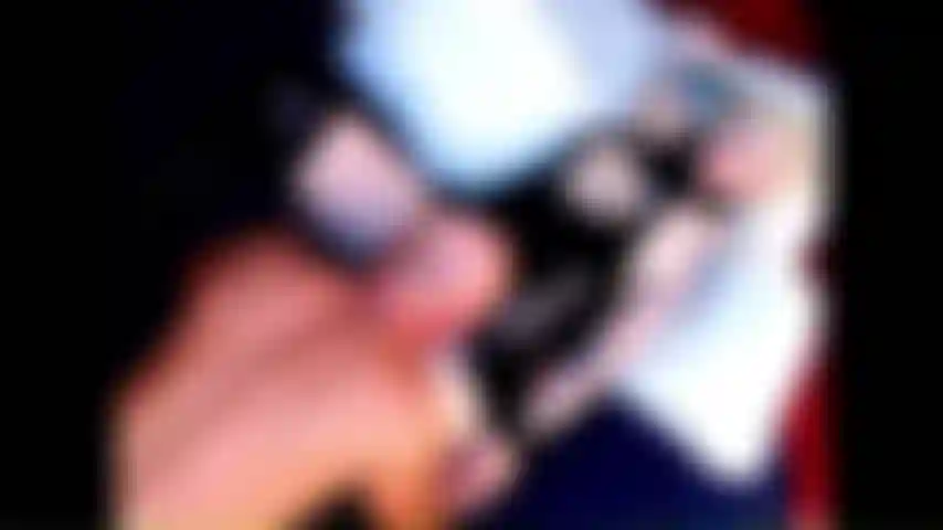 Bunni gets her pussy licked and climbs to cum