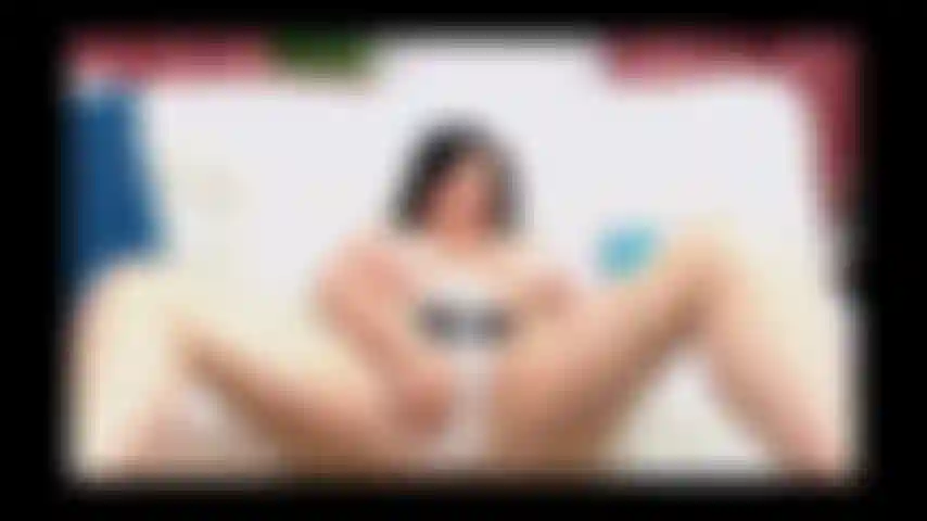 Cremosa no corpo todo.. Mmm.. Lambe-me.