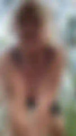 Peitos ao ar livre procurando caras por aí :).