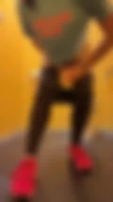 Gosto de ficar esquisita nos banheiros dos parques.