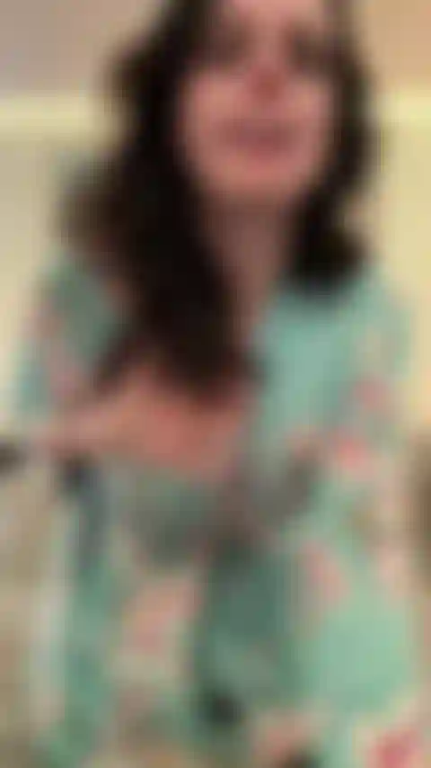 Dona de casa safada precisa ser fodida.