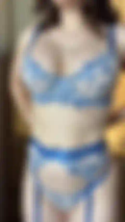 Titty piscando clipe.