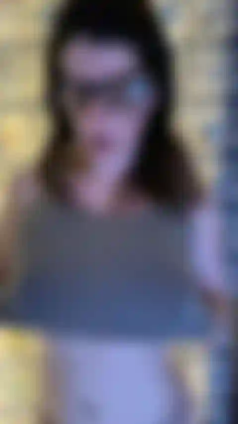 Encontrei alguém para estourar meus óculos.