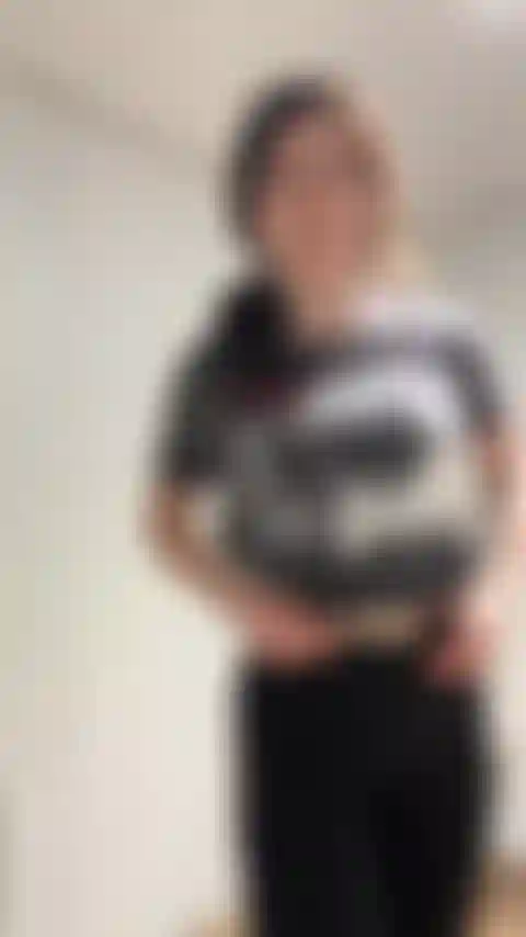 Safada no banheiro do parque.