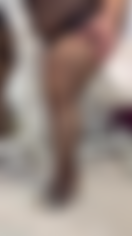 Gosto de sexo oral desleixado e de humor sacana.