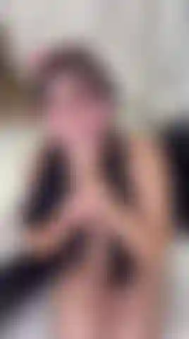 You know that I can give you the best time of your life and I know that is exactly what you are looking for. I want you to make me yours in different ways.