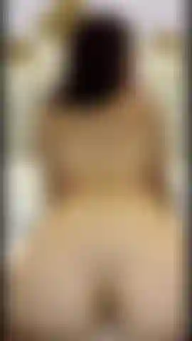 Gostoso traseiro quicando.