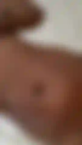 Fazendo essa bunda pular.