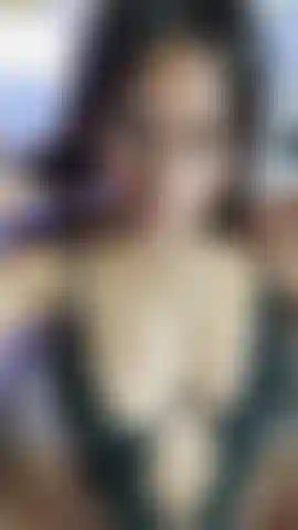 Meus peitos esperam ser cheios do seu esperma.