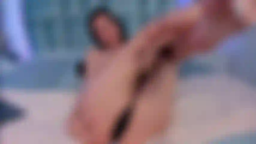 Tirando minha calcinha.