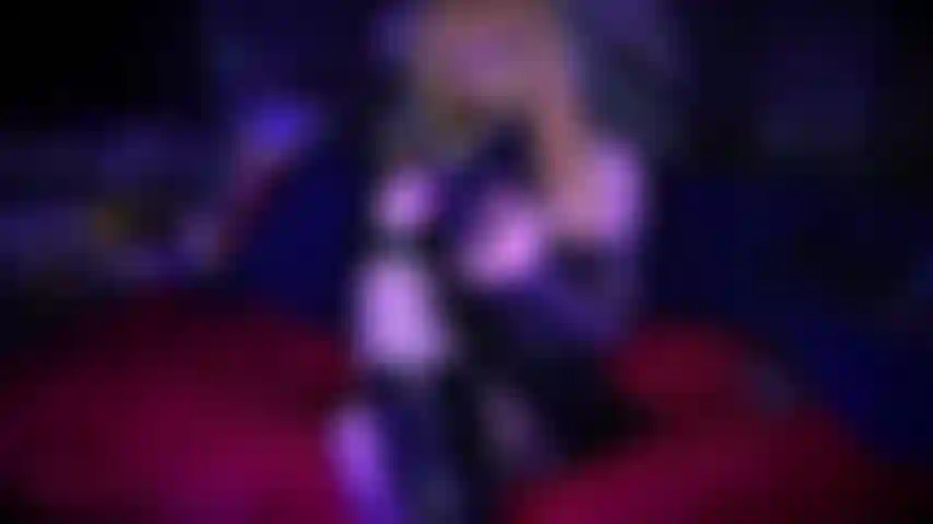 Sei que você sabe do meu death note e não devemos deixar esse segredo escapar. Posso acabar com você quando eu quiser, eu sou sua agora. Eu te tranco na castidade e te atormento até que eu tenha o suficiente e acabe com você.