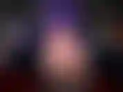 Empurre seu pau para meus pés macios e sensuais em meia arrastão. Balanço meus calcanhares e faço você adorar enquanto você se masturba e te dá uma contagem regressiva de esperma.