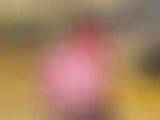 Sua professora de ginástica te pega com balões em vez de prestar atenção então agora ela vai explodi-los e te provocar. Ela aperta, cutuca e belisca até estourar!