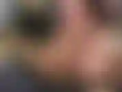 A esposa de stepford faz panquecas para o marido e dá a ele um bj com muita garganta profunda.
