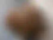 Chefe faz avaliação de desempenho e você falhou. Agora a única maneira de manter seu emprego é me adorar. Comece limpando meus calcanhares com sua língua e adore meus pés, depois passaremos para minha bunda.