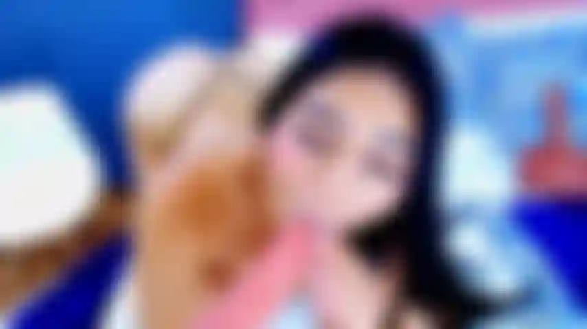 I love worshiping a good cock while you spank me