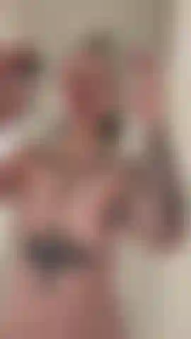 Voyeur no chuveiro.