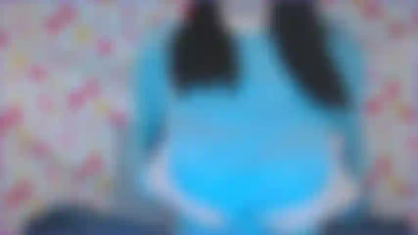 Camisa fina, mamilos frios.