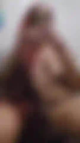 Putting on lipstick on camera and then squirting out emptying my titties first thing in the morning!  17 months postpartum and I still have plenty of milk! (AUDIO!)