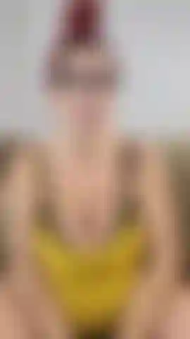 Você e eu finalmente vamos ter nosso primeiro filho juntos, embora eu seja uma milf experiente e esta seja minha quarta gravidez! Falo sobre o quanto adoro suas massagens na barriga e cócegas no umbigo enquanto mostro minha barriga e esfrego para você! 29 Grávida de semanas.