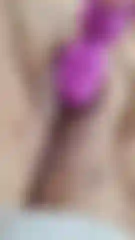 Às vezes uma garota só precisa pegar sua vibração e gozar, especialmente depois de passar um dia inteiro fazendo novos clipes - assista-me gozar bem, rápido e forte e veja se você consegue gozar tão bem quanto eu (áudio!).