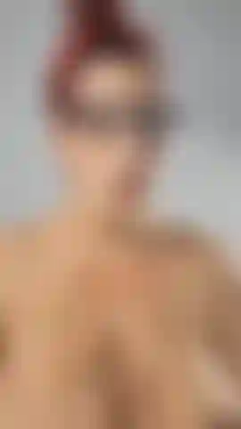 Estou tão desesperada para que a gravidez acabe porque estou cansada e dolorida o tempo todo, eu crio o plano perfeito! Imploro que você me foda até o trabalho de parto e continue dizendo o quanto quero que você goze dentro de mim continuamente. Vídeo de vibrador esguichando. 38 Weeks.