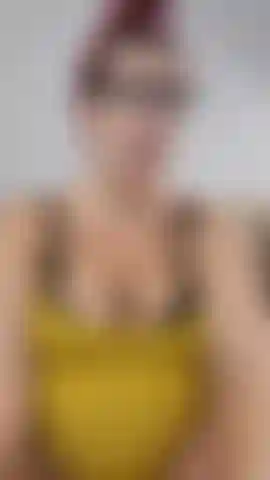 Uso minha nova mini vibração para gozar bem e com força, mas estava com um humor excêntrico e queria mais! Ligo minha grande vibração roxa no máximo e fodo minha buceta com ela enquanto vibro meu clitóris com minha pequena vibração novamente e gozo uma segunda vez ainda mais forte! 29 Weeks.