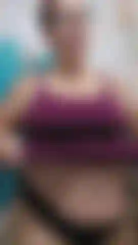 Esguichando leite e fazendo bagunça enquanto uso meu vibrador para me fazer gozar! Esguicho leite por toda a minha buceta e meu vibrador e me masturbo com ele e gozo até ter um grande e necessário orgasmo! ( Áudio!).