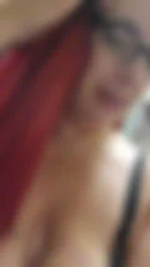 Um costume que fiz para alguém chamado perico ele queria meu nome escrito no meu peito, não fica visível durante todo o vídeo mas se você quiser me ver foder minha buceta com os dedos enquanto esguicha leite você vai gostar desse vídeo! Áudio! Muito leite!