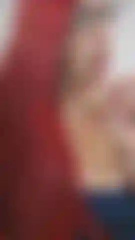 Esticando minha buceta com meu enorme dildo de 25 centímetros pela primeira vez desde que estive grávida! Eu não tinha nenhum lubrificante e aparentemente não precisei de nenhum porque minha buceta estava tão molhada! Me fez gozar tão bem também!