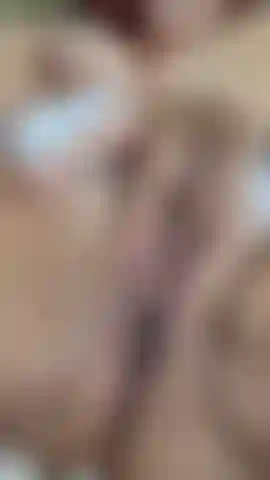 Estava de mau humor e queria gozar de novo, então dessa vez coloquei meu vibrador dentro de mim e fodi minha bucetinha molhada e cremosa com ele com a vibração no máximo até gozar de novo! ( Áudio).