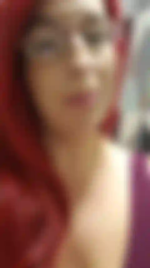Você quer foder meus peitos flácidos de grávida? Foda-se e sopre uma carga em cima deles e cubra minhas enormes auréolas com todo aquele esperma quente! 27 Grávida de semanas. Áudio!
