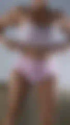 Full standing view showing off my booty, lots of clapping, jiggling, 2 handed spreading, ass cheek clenching, butthole and more!  (AUDIO!)