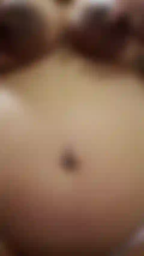 Toneladas de engasgos e visualizações de boca fechada de mim sendo uma garota safada, uma das minhas coisas favoritas de fazer! Se você ama garotas bagunceiras e cuspidas, esse vídeo é para você! 28 Grávida de semanas - áudio!