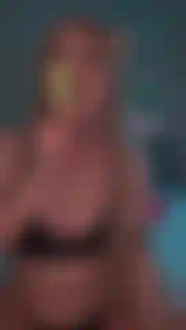 Menina gato come picolé!