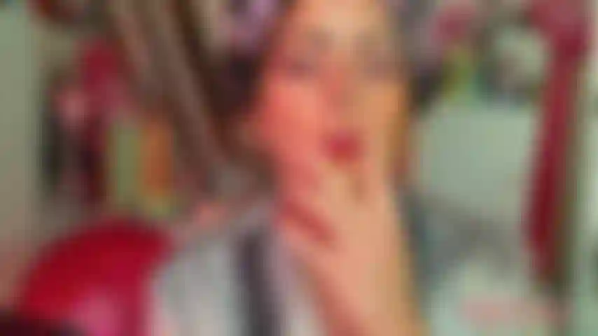 Madrasta fuma com bobes.